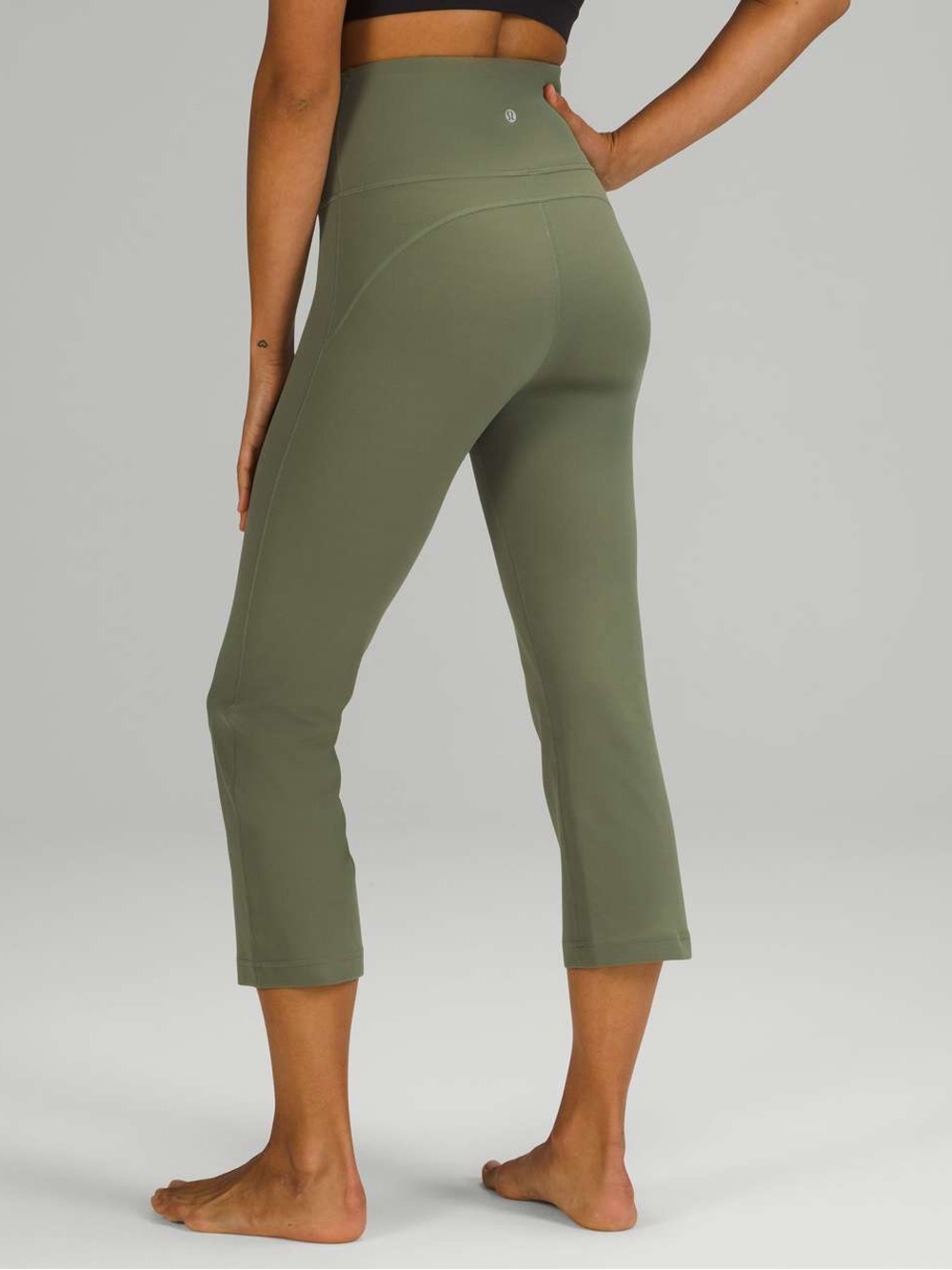 Lululemon Groove Super-High-Rise Crop 23" Green Twill Size 2